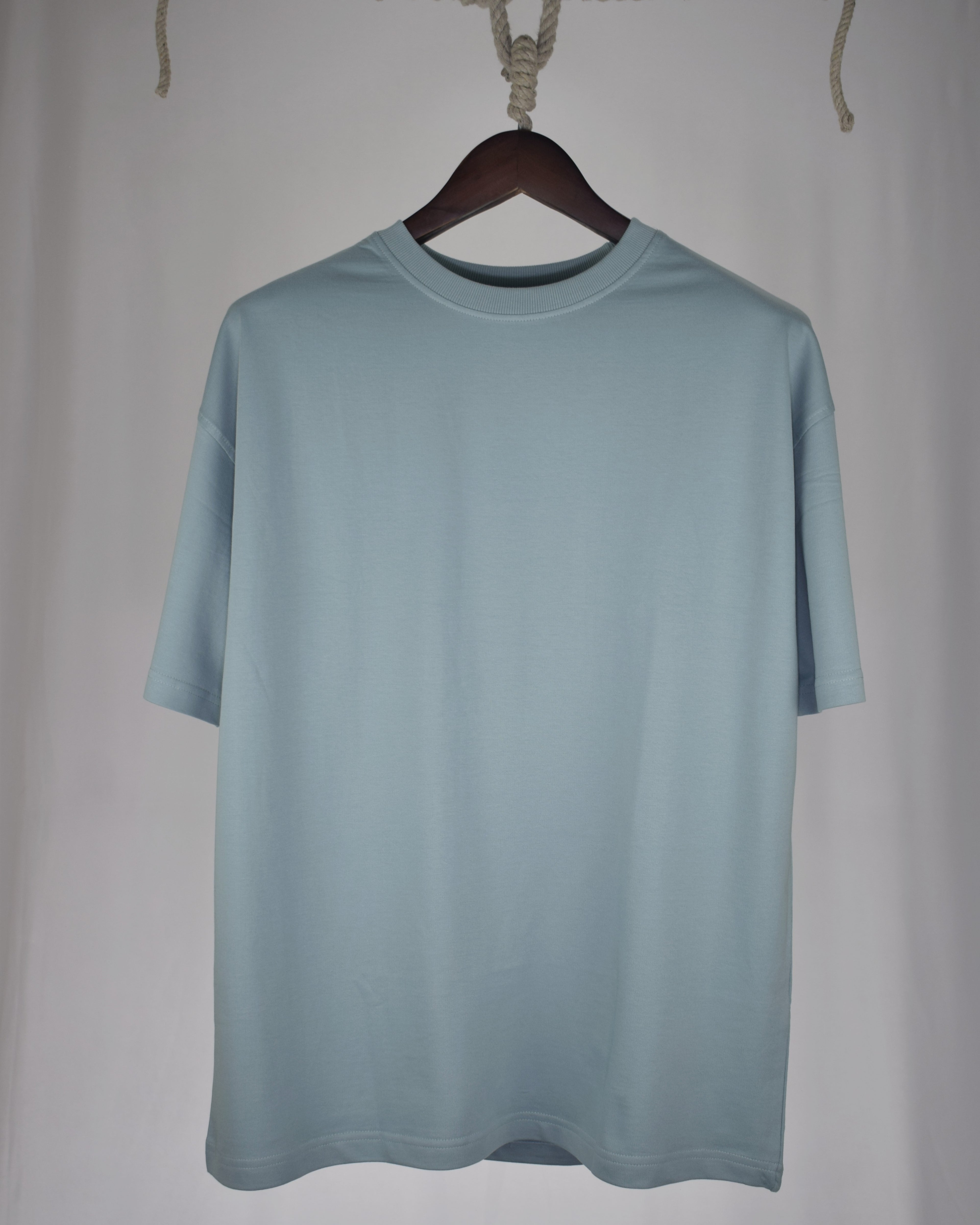 Signature Basics — Orversized T-Shirt (240 GSM)