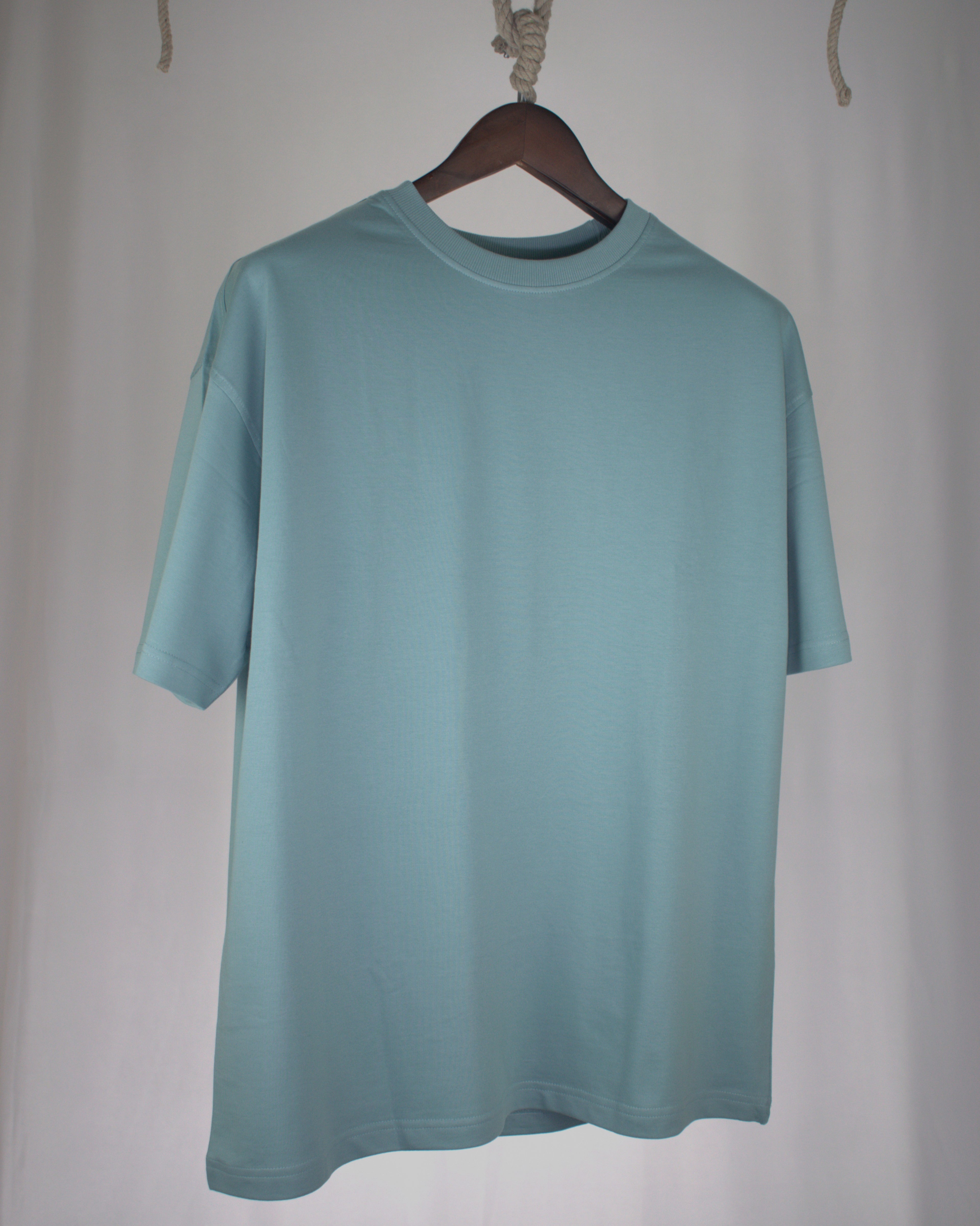 Signature Basics — Orversized T-Shirt (240 GSM)