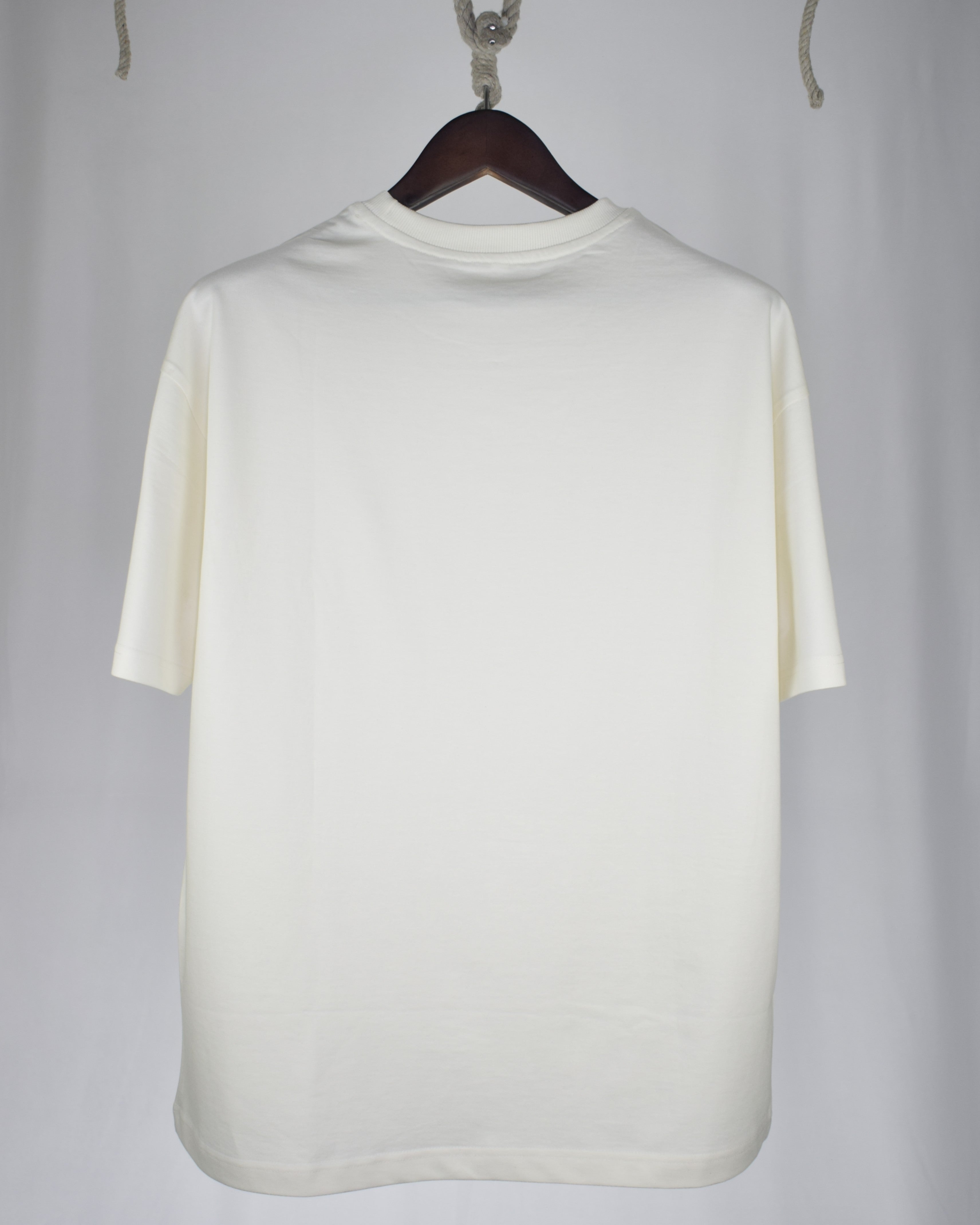 Signature Basics — Orversized T-Shirt (240 GSM)